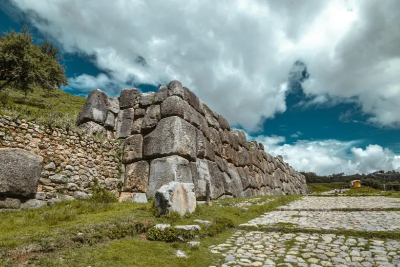 sacsayhuaman-walls sacsayhuaman